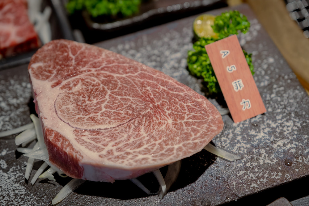 花蓮市區｜將門燒肉｜單點日本和牛、伊比利豬，蔥花雞湯喝到飽