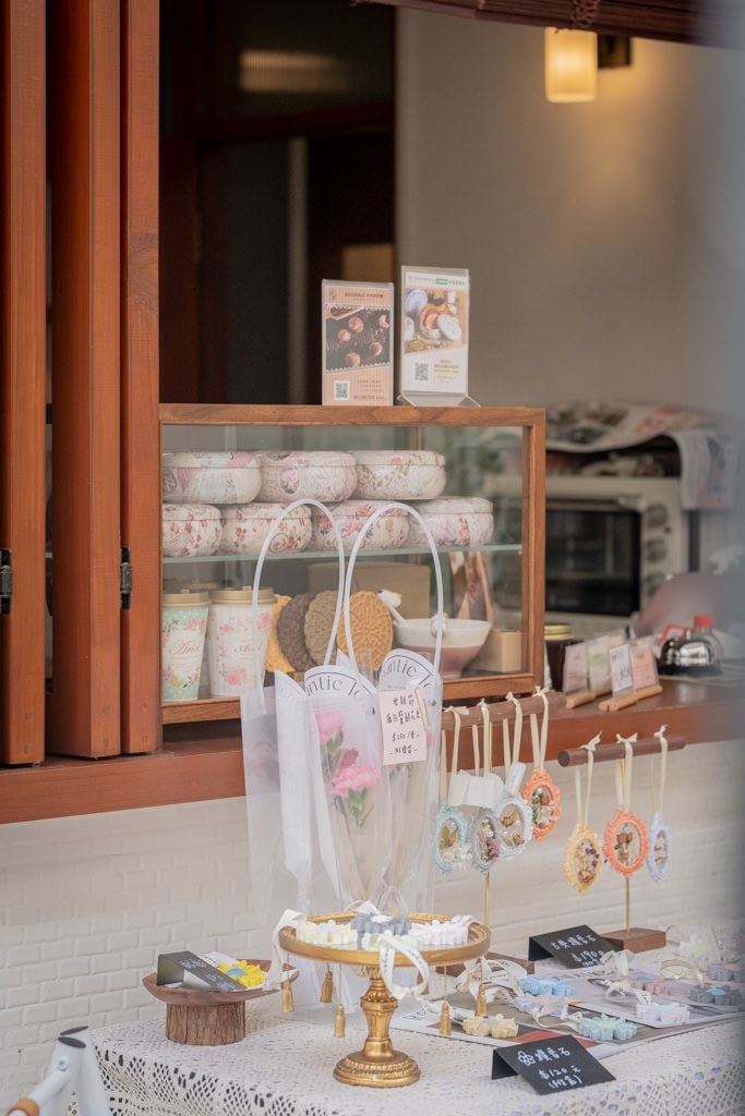 台中北屯|愛莉兒手作烘焙Ariel Bakery |會牽絲的法式手工蕾絲餅、老屋風格咖啡甜點下午茶 - 第3張圖