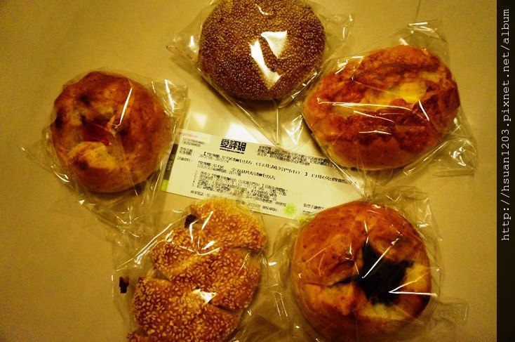 廠商試吃。聖娜多堡麵包坊-紅藜糙米(台北萬芳門市)