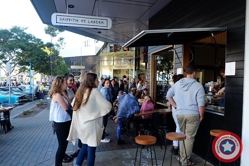〔布里斯本。Brisbane〕。危險角旁的人氣咖啡廳，甜甜圈｜Griffith st. Larder