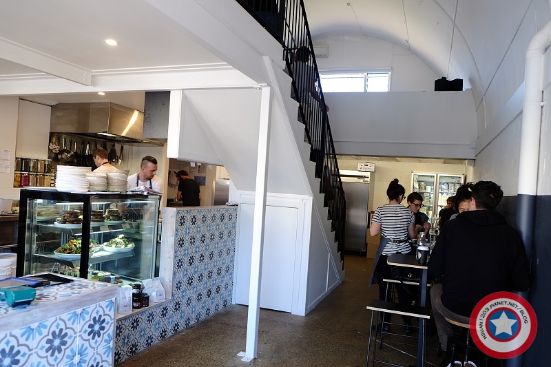 〔布里斯本。Brisbane〕。十分吵雜的｜King Arthur Cafe in Fortitude Valley