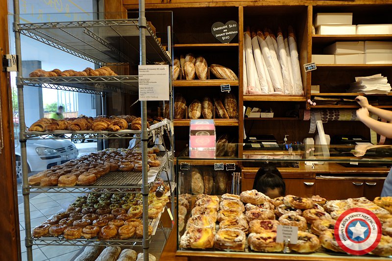 〔布里斯本。Brisbane〕。當地有名的麵包店｜Flour & Chocolate in morningside