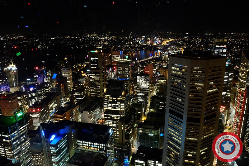 〔雪梨。Sydney〕。登上雪梨塔Sydney Tower看夜景